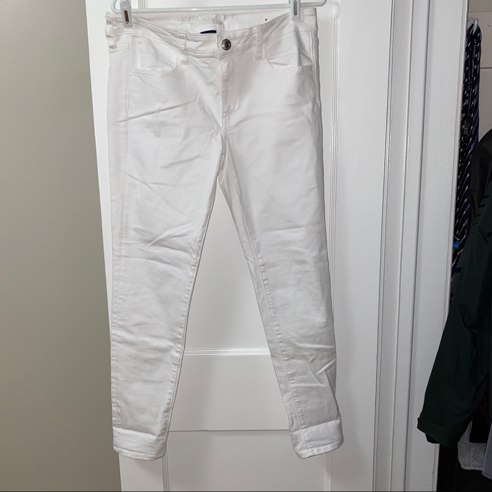 AE size 10 white jeans!